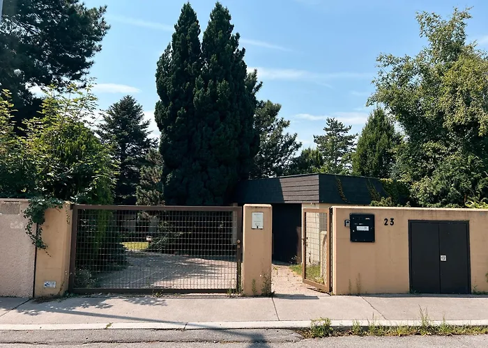 Big Quiet With Garden And Pool