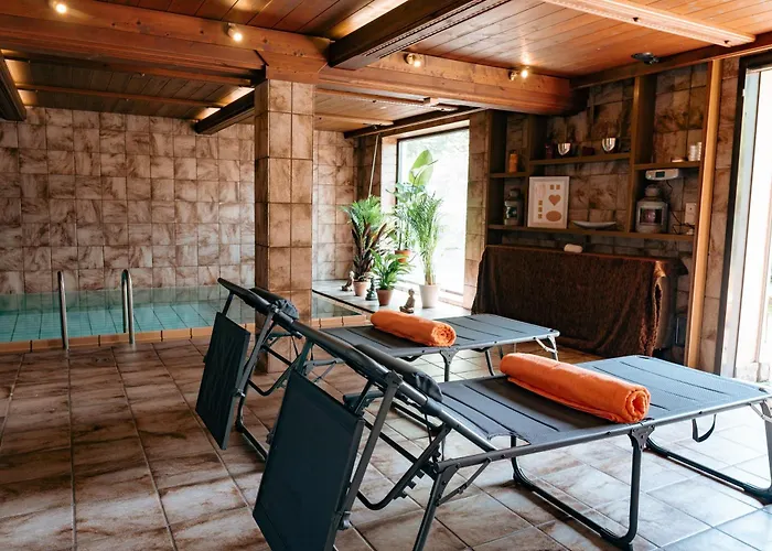 Big Quiet With Garden And Pool *